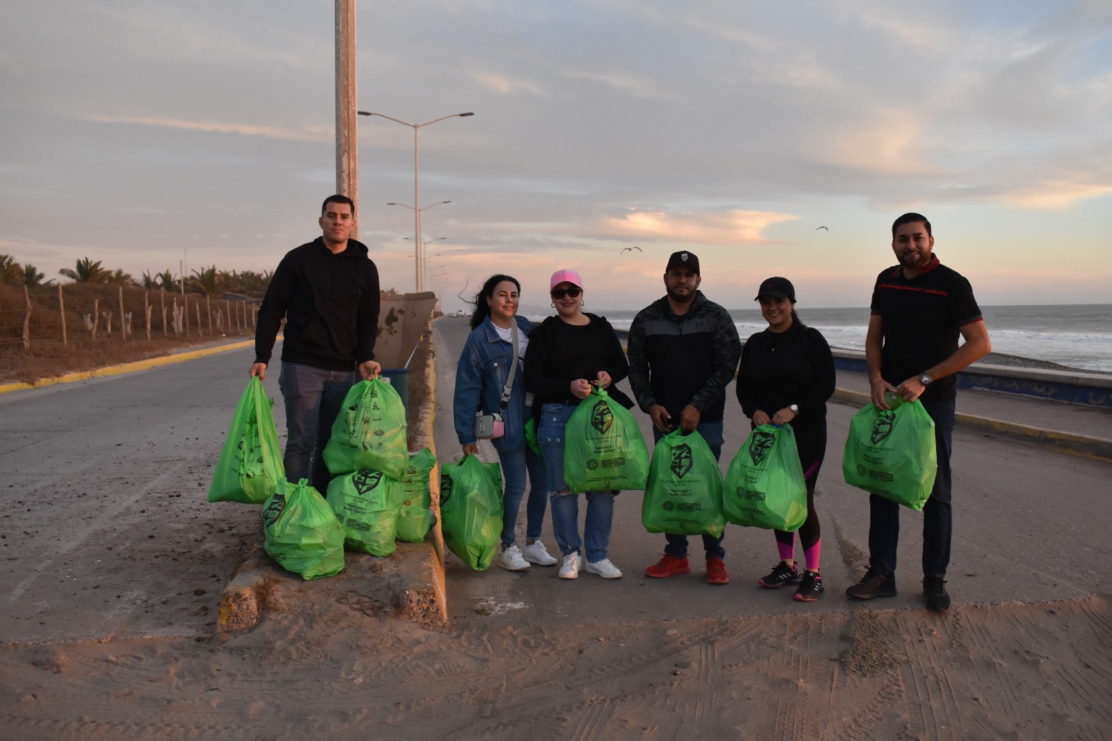 Recolectan Una Tonelada De Basura En Playa Ceuta Noticias De Sinaloa