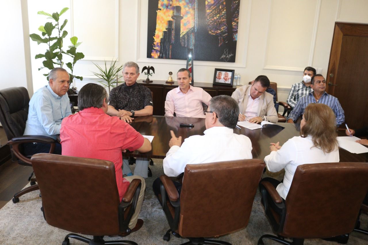 Firman convenio Ayuntamiento de Ahome y la Unipol - Noticias de Sinaloa