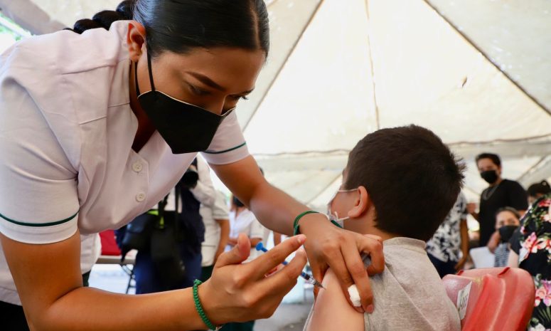 Inmunizar en Sinaloa a niños contra el VPH los previene de un futuro cáncer