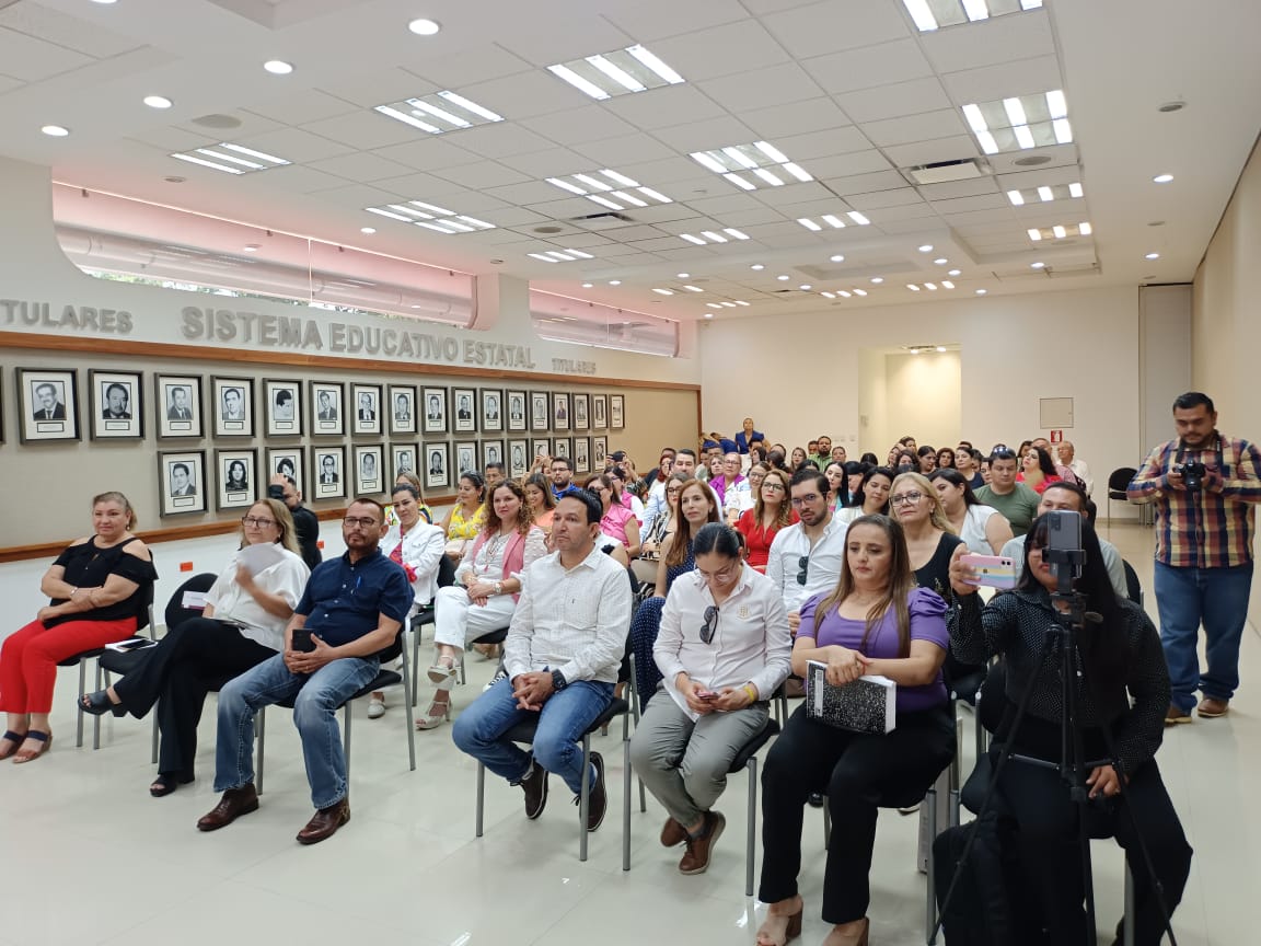 Certifican a 71 docentes que promoverán la cultura de paz en las ...