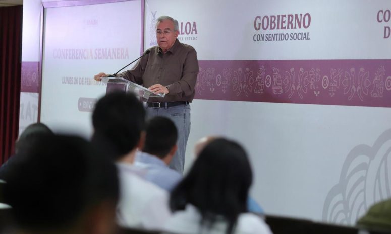 Rubén Rocha pide a alcaldes que moderen su sueldo