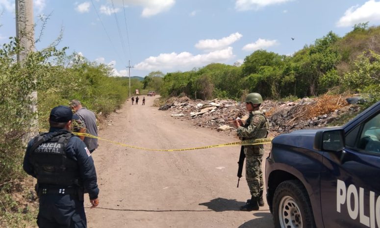 Tiran cadáver al oriente de Culiacán, cerca del cerro de las Siete Gotas