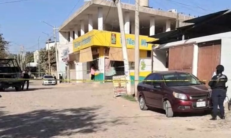 Asesinan a balazos a policía municipal de Culiacán en una tortillería