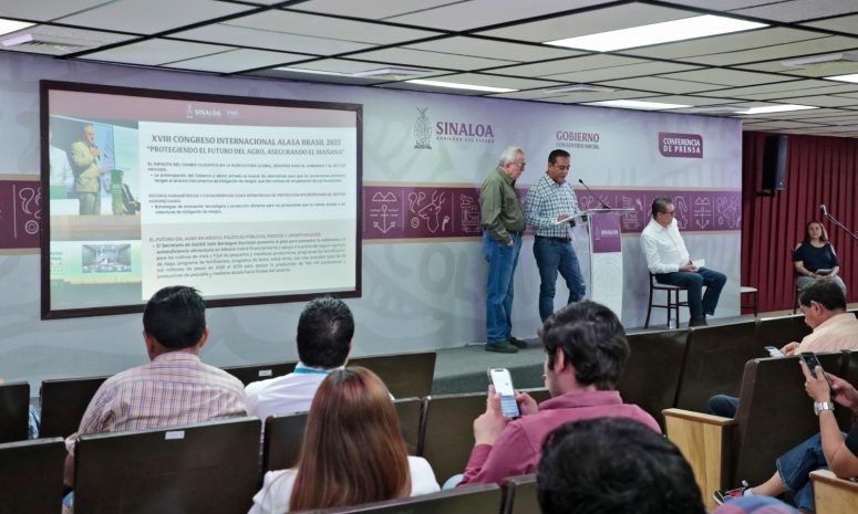 Solicita Rubén Rocha apertura de centros de acopio para maíz