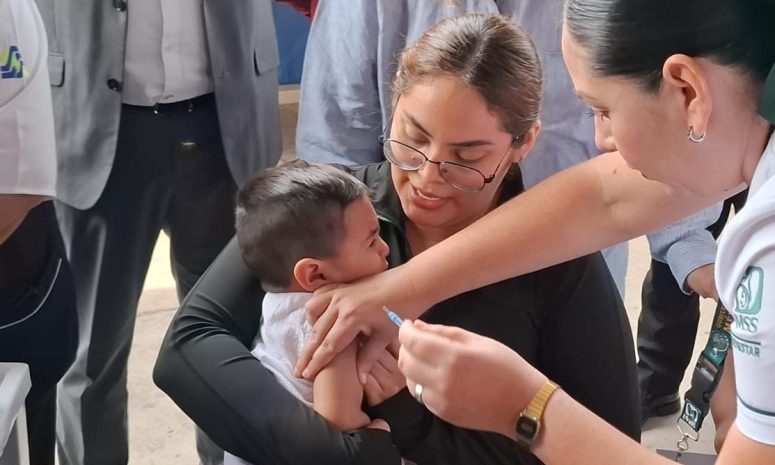 Busca Salud Sinaloa aplicar 35 mil dosis de vacunas