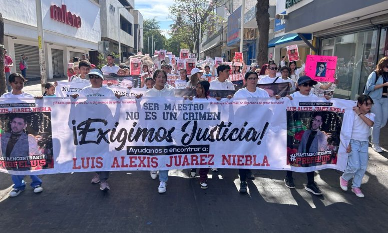 Piden en Culiacán se localice al maestro Luis desaparecido desde marzo 