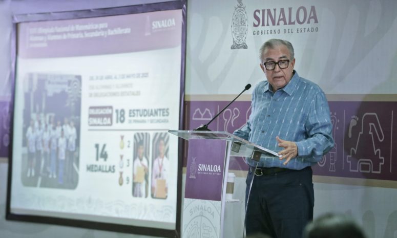 Felicita Rubén Rocha a ganadores de Olimpiada Nacional de Matemáticas