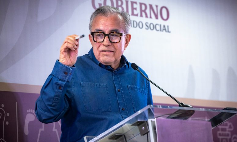 Anuncia Rubén Rocha nuevo proceso para basificar personal de Salud