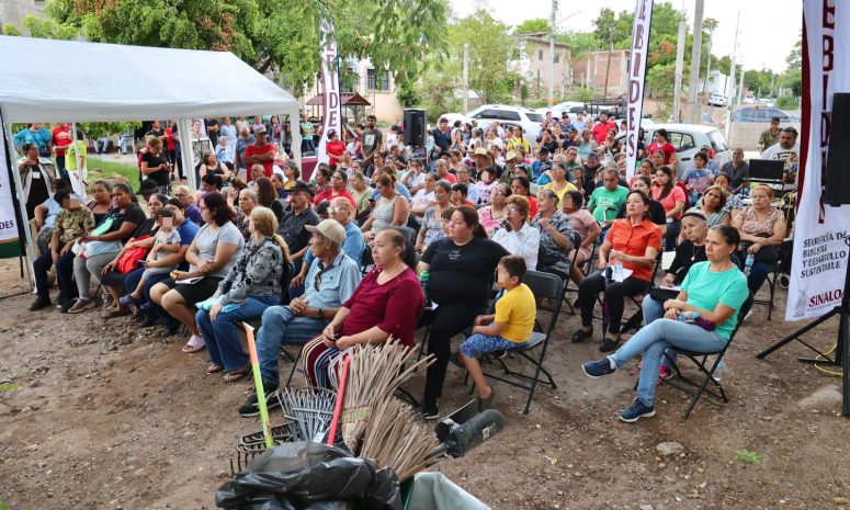 La Sebides y DIF Sinaloa apoyan a pueblos afectados por violencia y lluvias