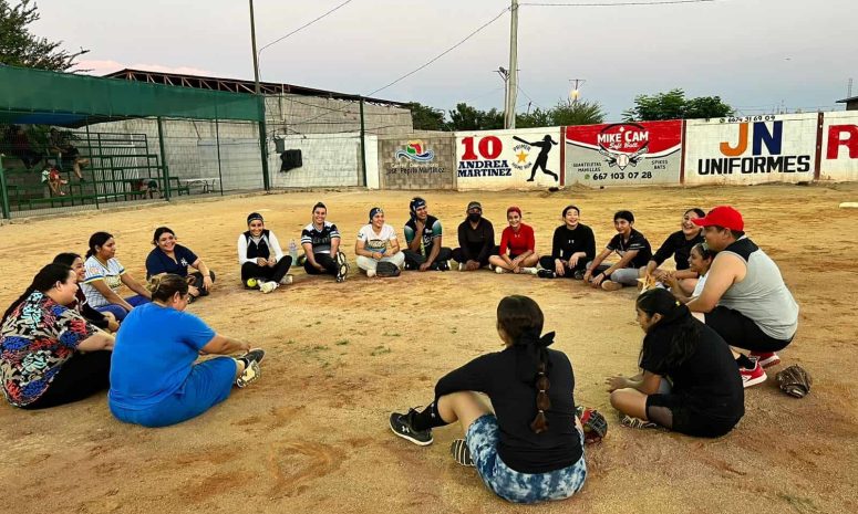 Navolato primer municipio en México con cancha profesional de béisbol5