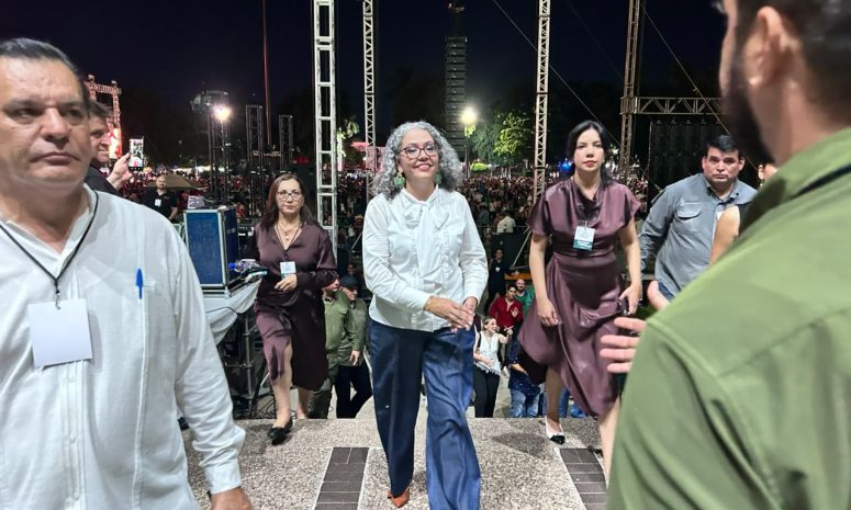 Graciela Domínguez destaca a la familia en fiestas patrias en Sinaloa