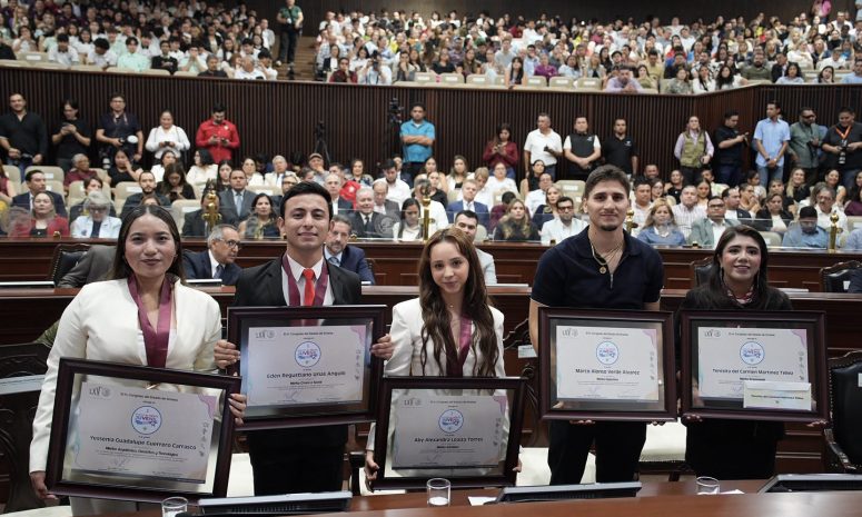 Entrega Congreso del Estado Premio al Mérito Juvenil 2026