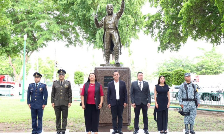 Conmemoran 261 Aniversario del natalicio de José María Morelos y Pavón
