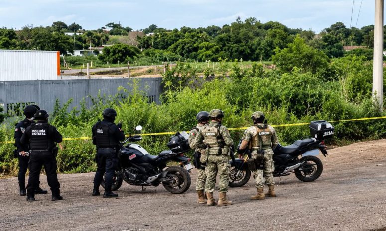 Atacan a balazos a policías municipales de Mazatlán