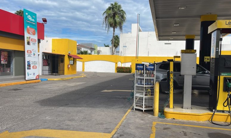 Privan de la libertad a trabajador de gasolinera del Tres Ríos en Culiacán