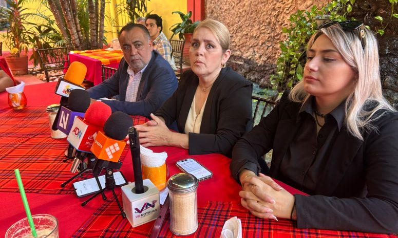 Exige a FGE esclarecer muerte de su hija y cambiar a MP que lleva el caso