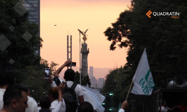 Más de 7 mil personas se movilizan en la CDMX en apoyo al IMSS